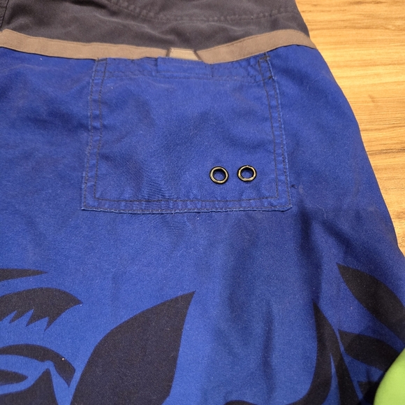 2 pair Mens size 34, No Boundaries swim trunks - Picture 4 of 6